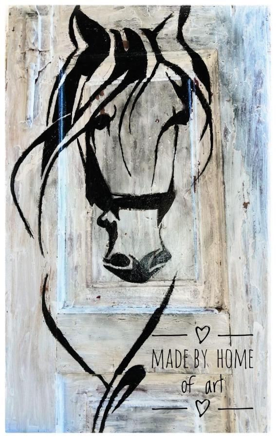 Home Of Art Rîşnov المظهر الخارجي الصورة